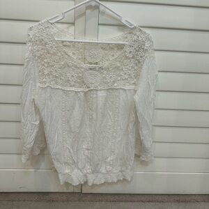 Solitaire Large 3/4 sleeve White Lace crochet Blouse rayon Boho feminine soft